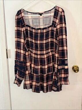 Torrid Size 2 navy pink plaid long sleeve babydoll smocked top